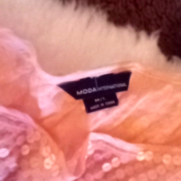 Moda International pink sequined poncho M/L - Picture 2 of 4